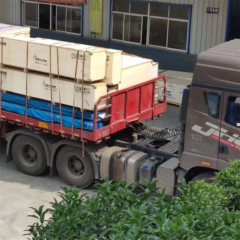 泸州至新疆阿勒泰福海县物流专线，一站式服务，让您的货物畅行无忧